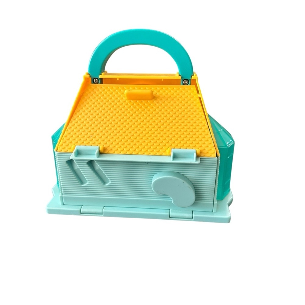 Vintage Playhouse Toy - Picture 3 of 4